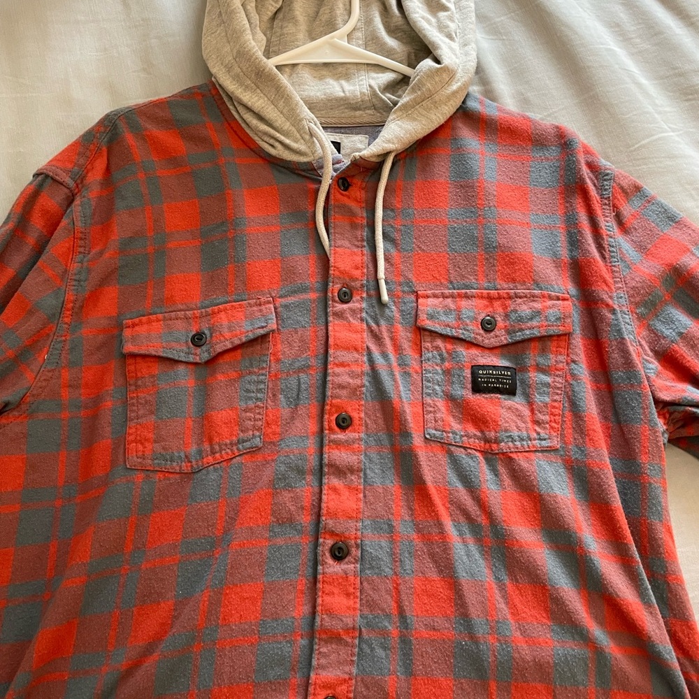 Quiksilver button down lightweight flannel hoodie
